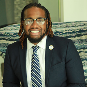 Akeem Earle 