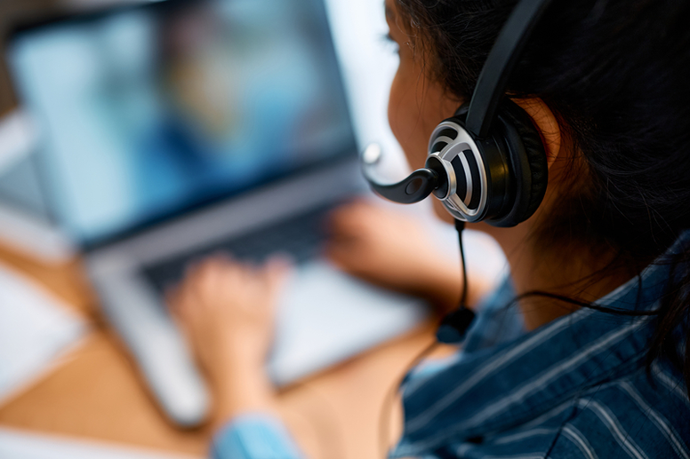 Call center operator