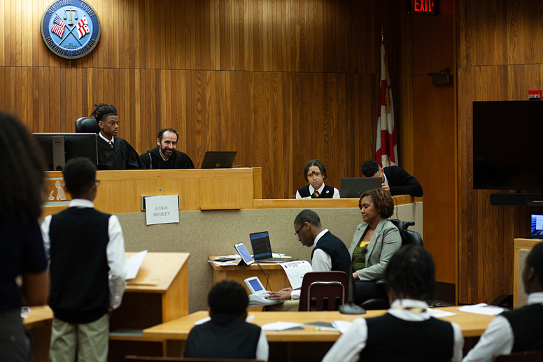 D.C. Courts Executive Officer Herbert Rouson Jr. addresses students at D.C. Superior Court.